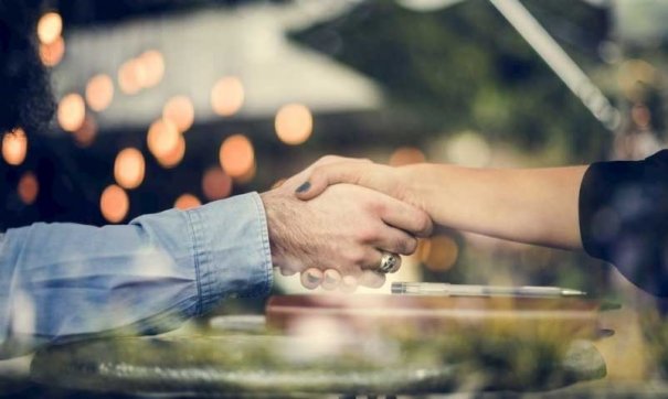 湖南大型企業付總再定購橋梁木模板